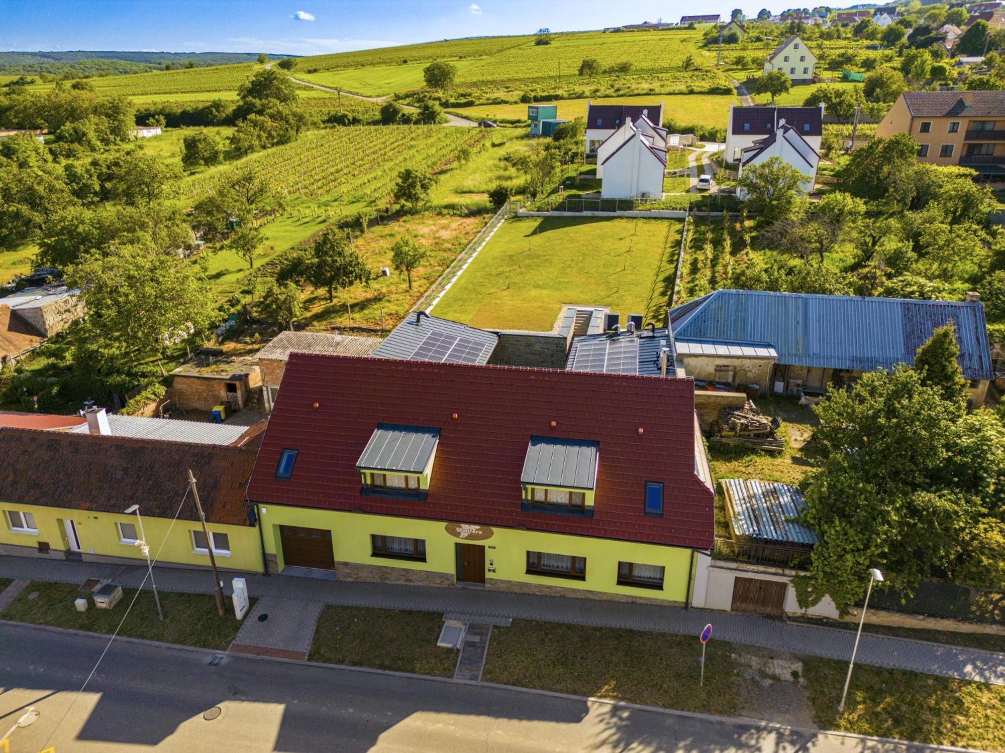 Winifera Penzion Pavlov Exteriör bild